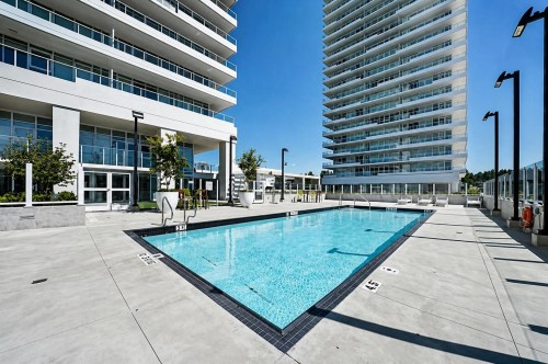 3601-657 Whiting Way, Coquitlam, BC - Outdoor With In Ground Pool