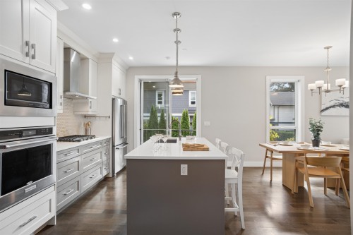 2020 Carson Court, North Vancouver, BC - Indoor Photo Showing Kitchen With Upgraded Kitchen