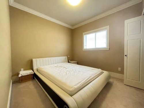 8555-No 2 Road, Richmond, BC - Indoor Photo Showing Bedroom