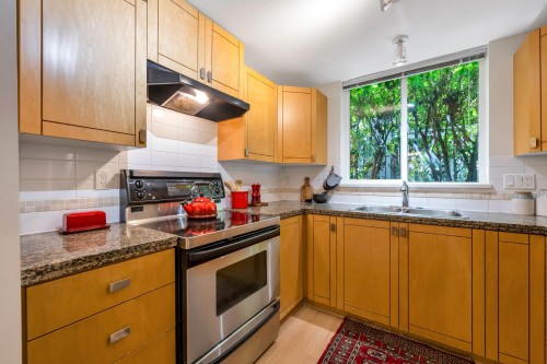 2-1071 Lynn Valley Road, North Vancouver, BC - Indoor Photo Showing Kitchen With Double Sink