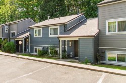 2676 Tretheway Drive Burnaby, BC V5B 4R8