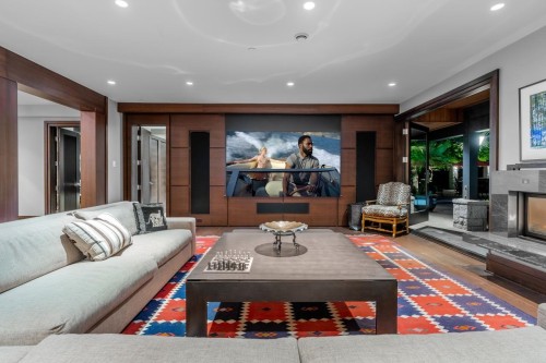 2870 Marine Drive Sw, Vancouver, BC - Indoor With Fireplace