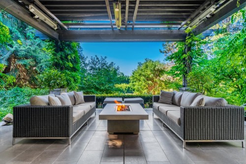 2870 Marine Drive Sw, Vancouver, BC - Outdoor With Deck Patio Veranda