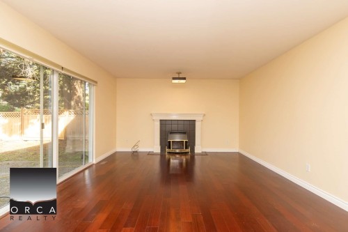 3015 Griffin Place, North Vancouver, BC - Indoor