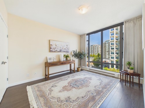 708-7360 Elmbridge Way, Richmond, BC - Indoor