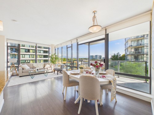 708-7360 Elmbridge Way, Richmond, BC - Indoor