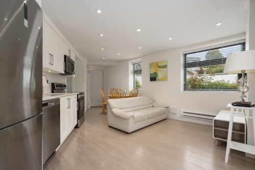 7380 Ashburn Street, Vancouver, BC - Indoor