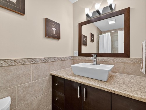 162 James Road, Port Moody, BC - Indoor Photo Showing Bathroom