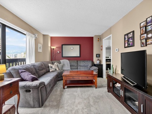 162 James Road, Port Moody, BC - Indoor Photo Showing Living Room