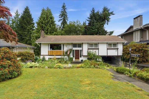 1388 Cambridge Drive, Coquitlam, BC - Outdoor