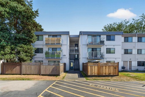 203-7220 Lindsay Road  Richmond, BC V7C 3M6