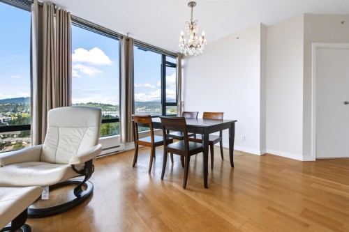 2204-110 Brew Street, Port Moody, BC - Indoor Photo Showing Dining Room