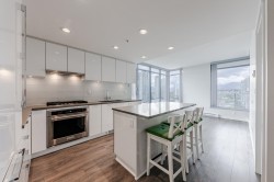 2006-2388 Madison Avenue Burnaby, BC V5C 0K8