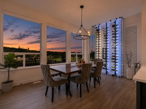 11092 Harris Drive, Maple Ridge, BC - Indoor Photo Showing Dining Room