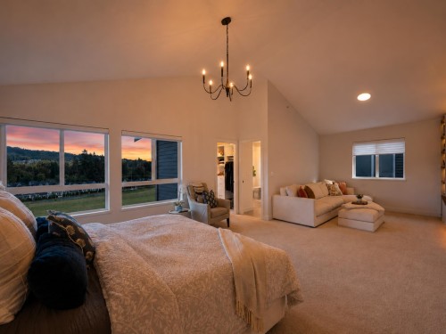 11092 Harris Drive, Maple Ridge, BC - Indoor Photo Showing Bedroom