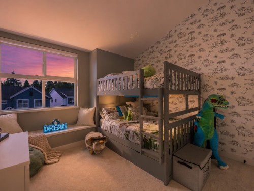 11092 Harris Drive, Maple Ridge, BC - Indoor Photo Showing Bedroom