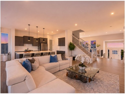 11092 Harris Drive, Maple Ridge, BC - Indoor Photo Showing Living Room