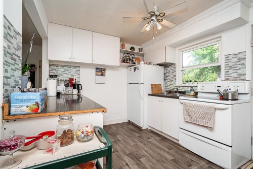 711 Alderson Avenue, Coquitlam, BC - Indoor