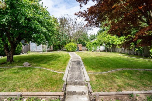 711 Alderson Avenue, Coquitlam, BC - Outdoor