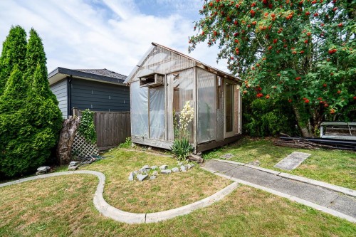 711 Alderson Avenue, Coquitlam, BC - Outdoor