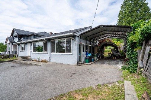 711 Alderson Avenue, Coquitlam, BC - Outdoor