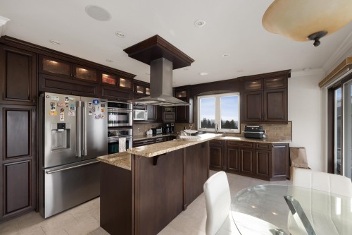 4050 St. Pauls Avenue, North Vancouver, BC - Indoor Photo Showing Kitchen