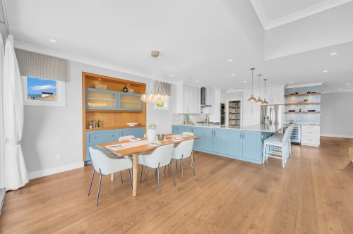 1126 Ioco Road, Port Moody, BC - Indoor