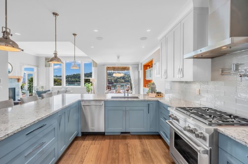 1126 Ioco Road, Port Moody, BC - Indoor Photo Showing Kitchen With Upgraded Kitchen