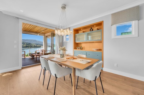 1126 Ioco Road, Port Moody, BC - Indoor Photo Showing Dining Room