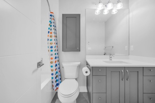 1126 Ioco Road, Port Moody, BC - Indoor Photo Showing Bathroom