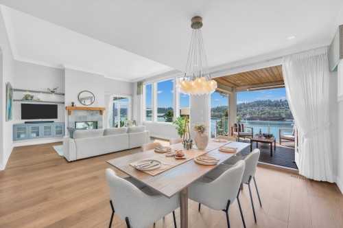 1126 Ioco Road, Port Moody, BC - Indoor