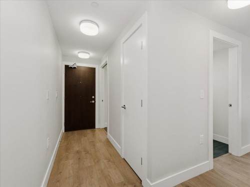 302-8533 River District Crossing, Vancouver, BC - Indoor Photo Showing Other Room