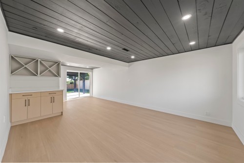 5548 44 Avenue, Delta, BC - Indoor Photo Showing Other Room