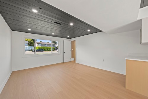 5548 44 Avenue, Delta, BC - Indoor Photo Showing Other Room