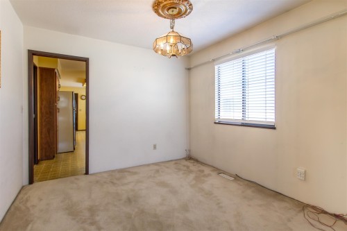 2986 3Rd Avenue E, Vancouver, BC - Indoor Photo Showing Other Room