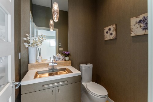 2507 Edgar Crescent, Vancouver, BC - Indoor Photo Showing Bathroom