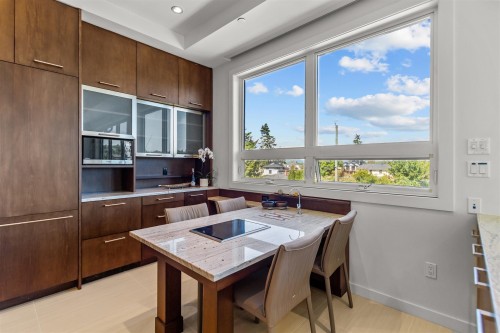 2507 Edgar Crescent, Vancouver, BC - Indoor