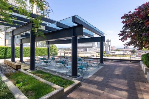 1002-3200 Corvette Way, Richmond, BC - Outdoor