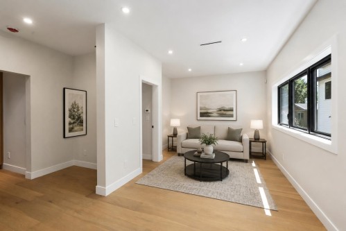 4-3874 Winlake Crescent, Burnaby, BC - Indoor
