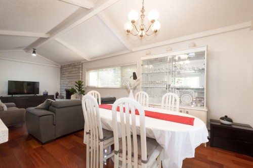 8240 Manson Drive, Burnaby, BC - Indoor