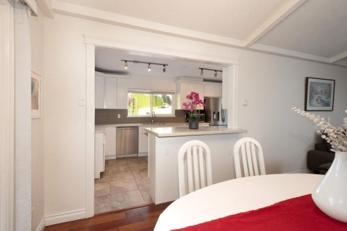 8240 Manson Drive, Burnaby, BC - Indoor