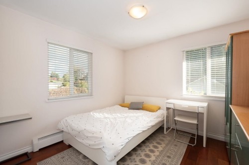 8240 Manson Drive, Burnaby, BC - Indoor Photo Showing Bedroom