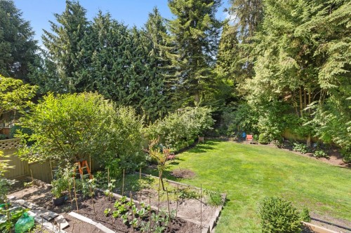 8240 Manson Drive, Burnaby, BC - Outdoor