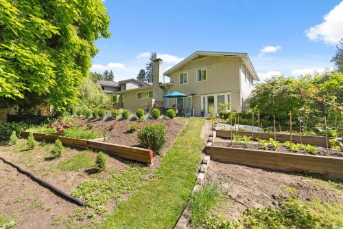 8240 Manson Drive, Burnaby, BC - Outdoor