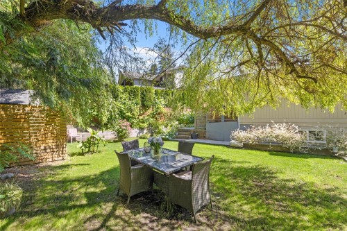 8240 Manson Drive, Burnaby, BC - Outdoor
