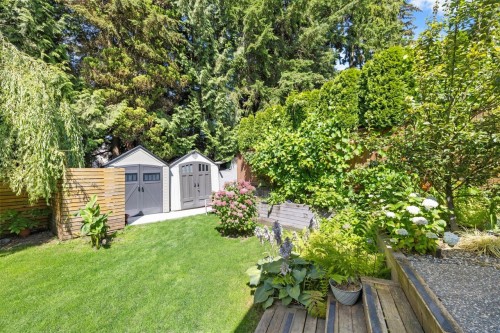 8240 Manson Drive, Burnaby, BC - Outdoor