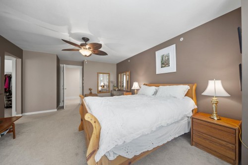 24781 Mcclure Drive, Maple Ridge, BC - Indoor Photo Showing Bedroom