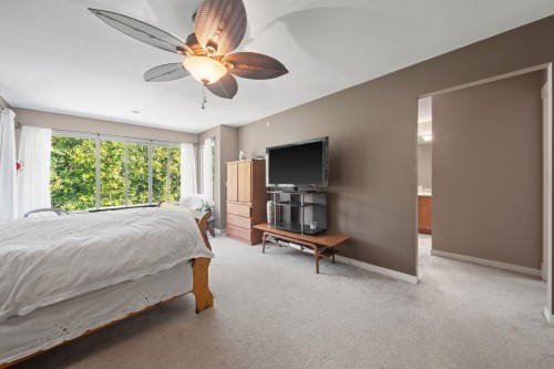 24781 Mcclure Drive, Maple Ridge, BC - Indoor Photo Showing Bedroom