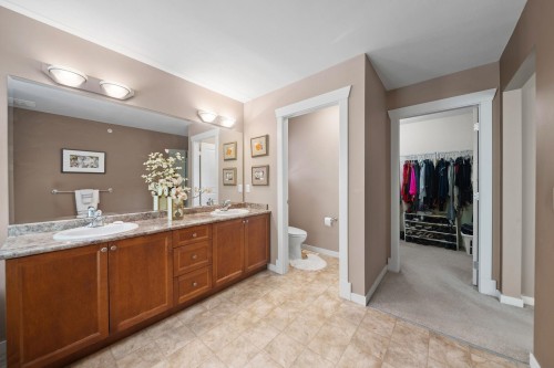 24781 Mcclure Drive, Maple Ridge, BC - Indoor