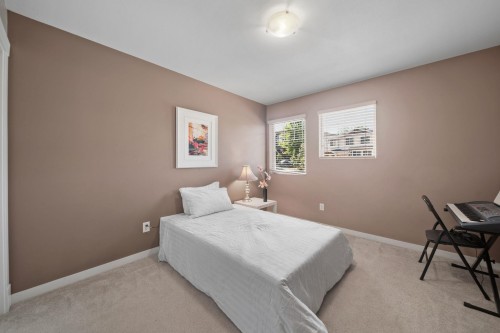 24781 Mcclure Drive, Maple Ridge, BC - Indoor Photo Showing Bedroom